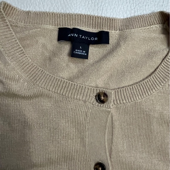 Ann Taylor Women’s Ann Cardigan - Size L - Picture 8 of 9